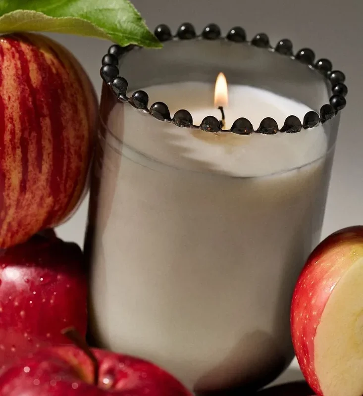 Dotted Rim Fruity Honeycrisp Oakwood Glass Candle
