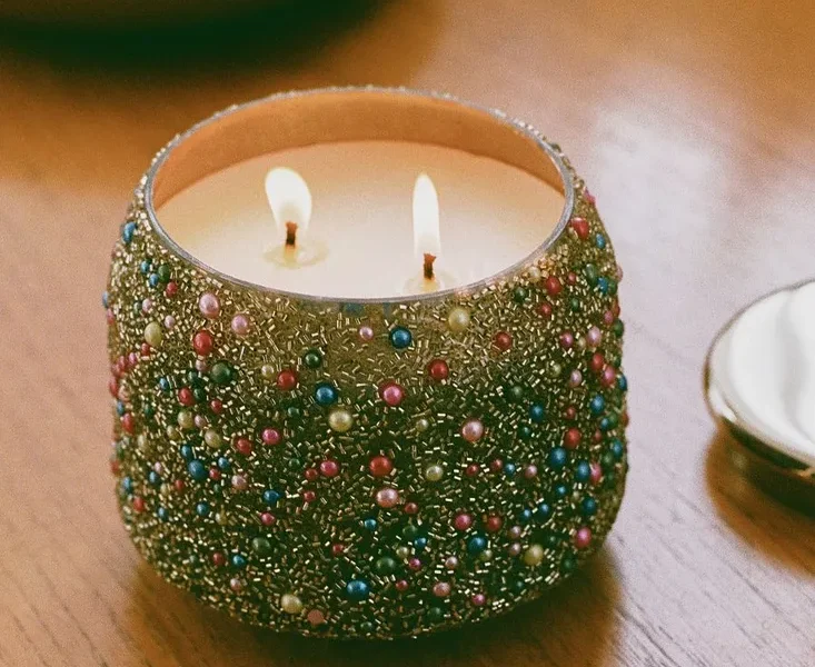 The Gather Candle by Anthropologie: Woody White Pine & Cashmere