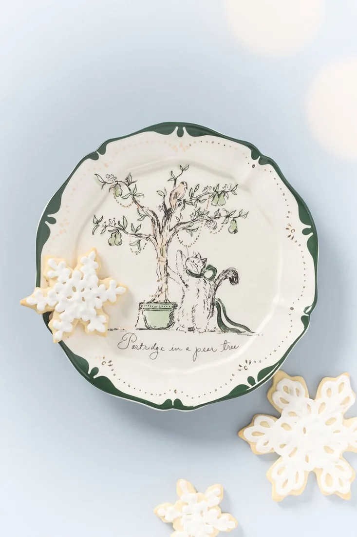 Holiday Entertaining Finds That Make the Table Feel Festive