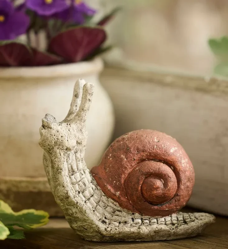 Cement Snail