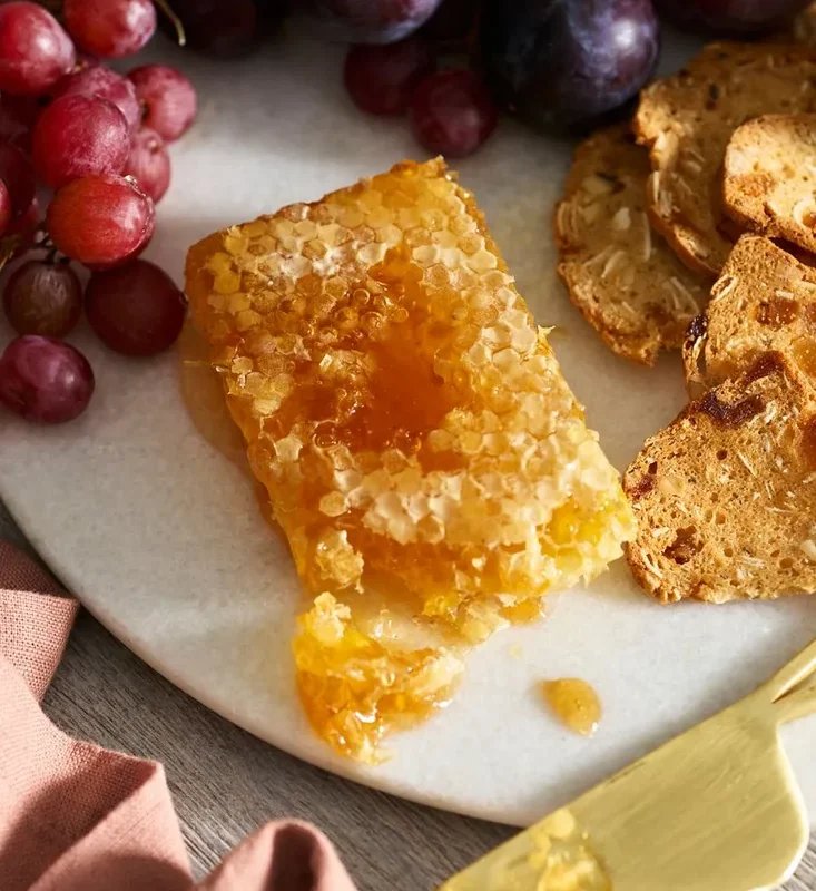 Bee’s Knees Raw Honey Comb