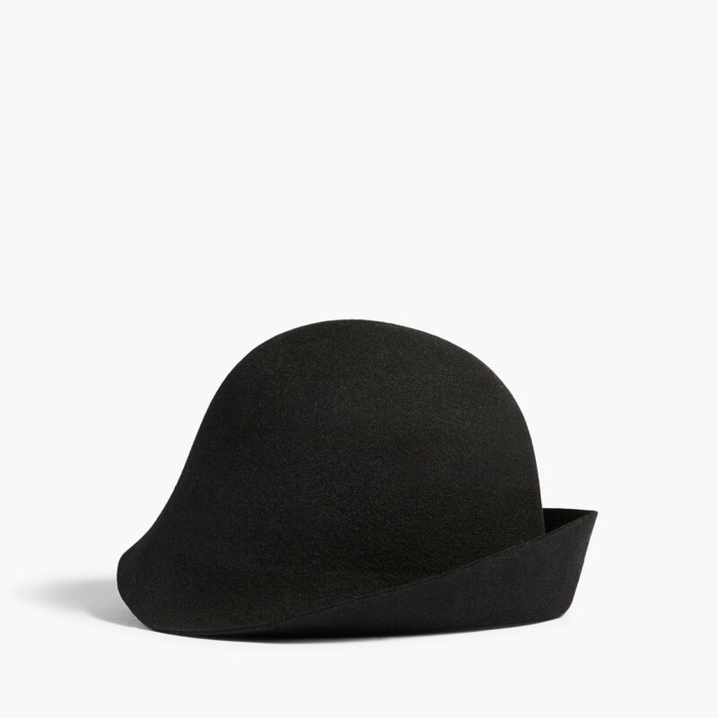 Arlo Clochet Hat in Black Khaite