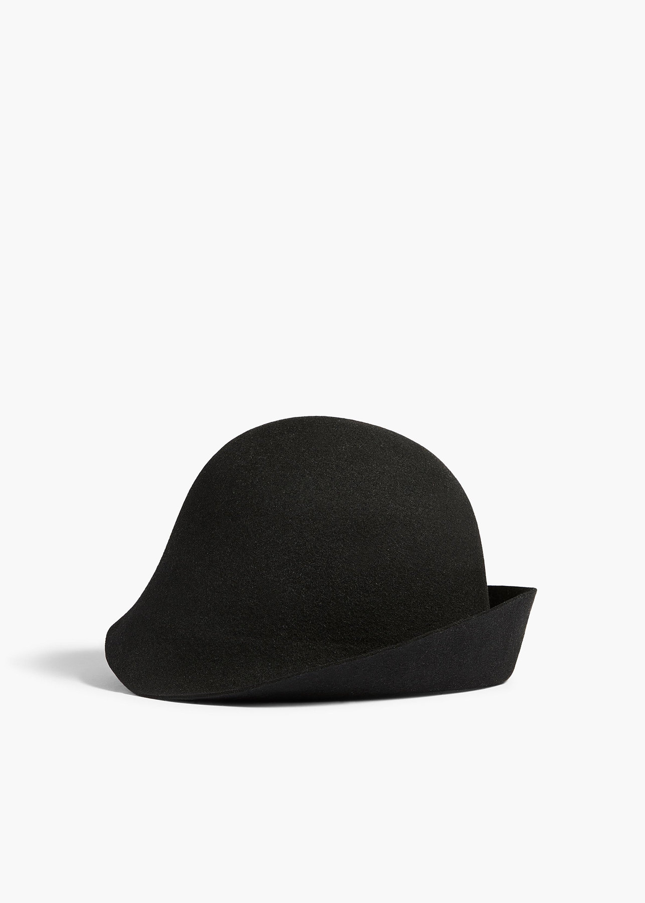 Arlo Clochet Hat in Black Khaite