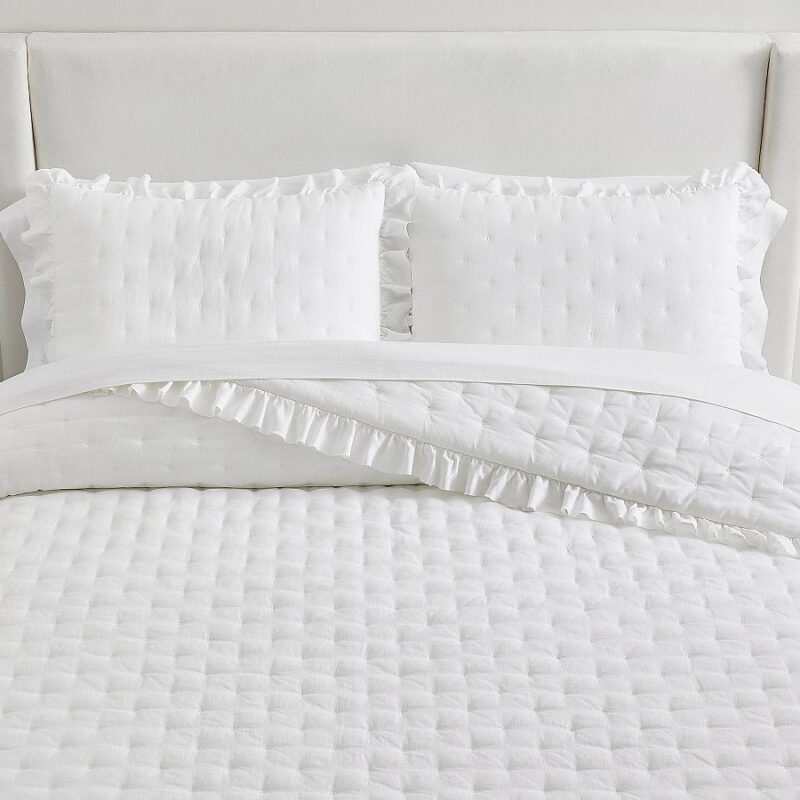 Belgian Flax Linen Ruffle Tufted Quilt