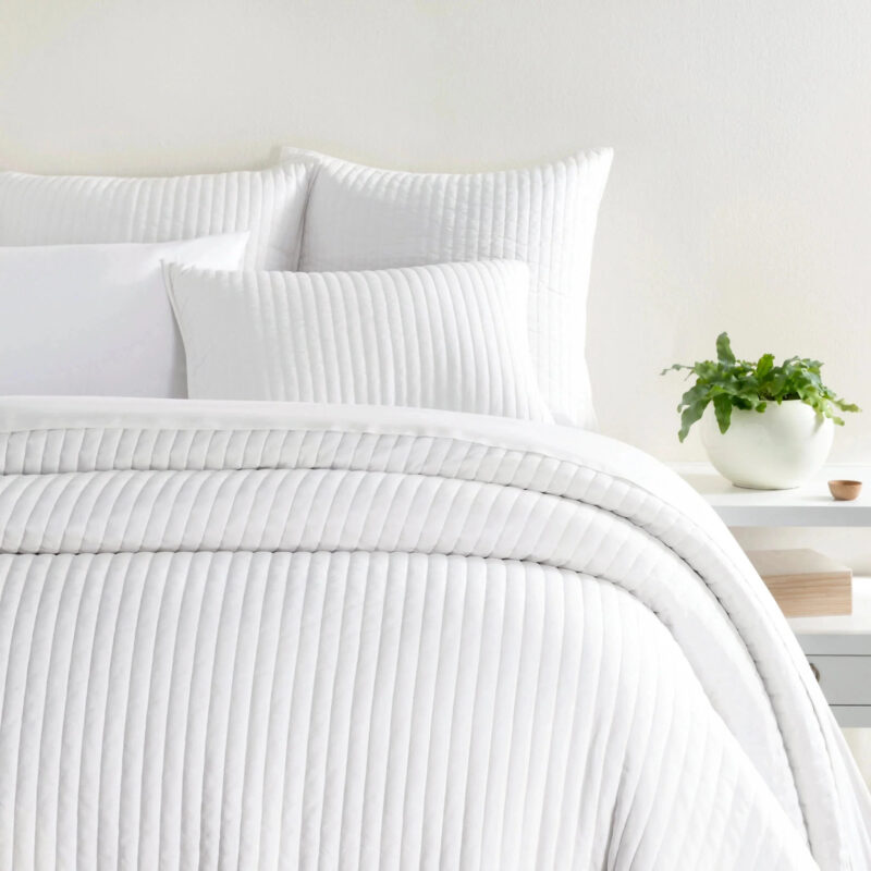 Cozy Cotton White Quilt - King