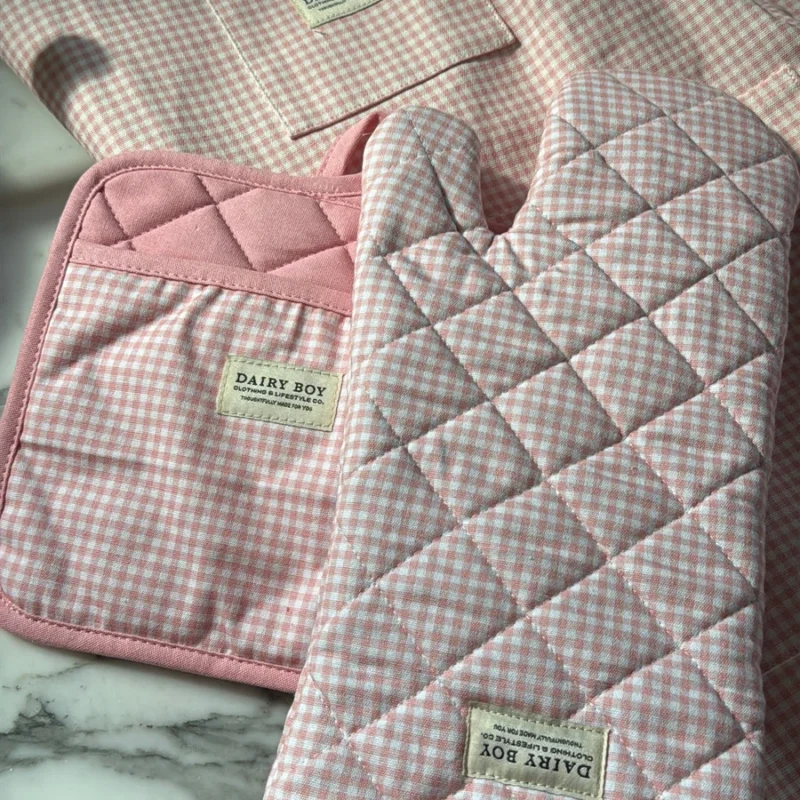 Oven Mitt & Potholder Set - Pink Gingham — Dairy Boy