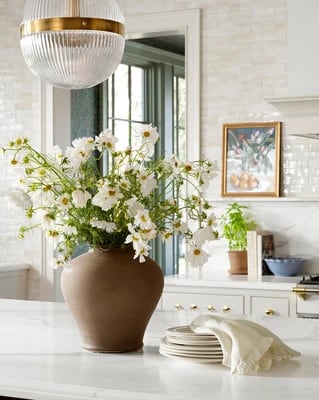 Reading Vase