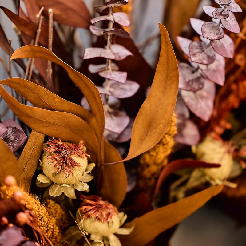 Dried Saffron Nectar Wreath
