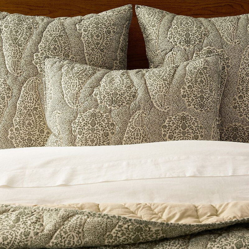 Francesca Paisley Quilt