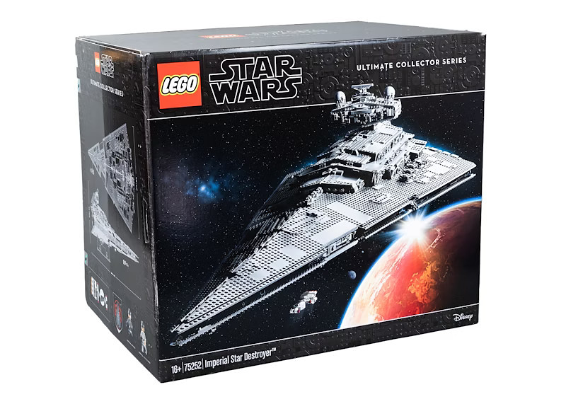 LEGO Star Wars Imperial Star Destroyer Ultimate Collector Series Set 75252