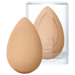 beautyblender® nude