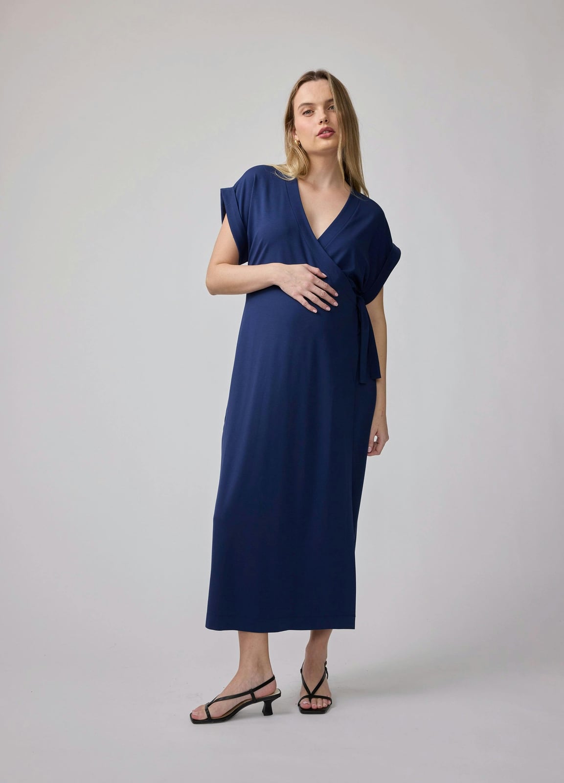 Short Sleeve Knit Wrap Maternity Midi Dress