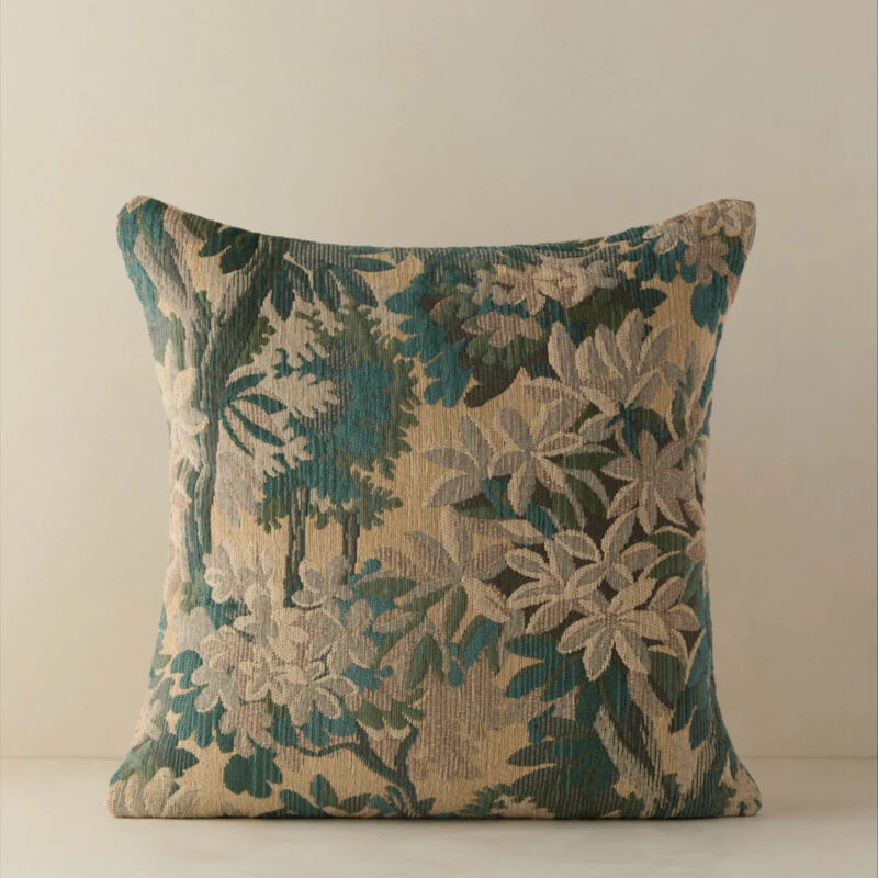 Mariata Pillow