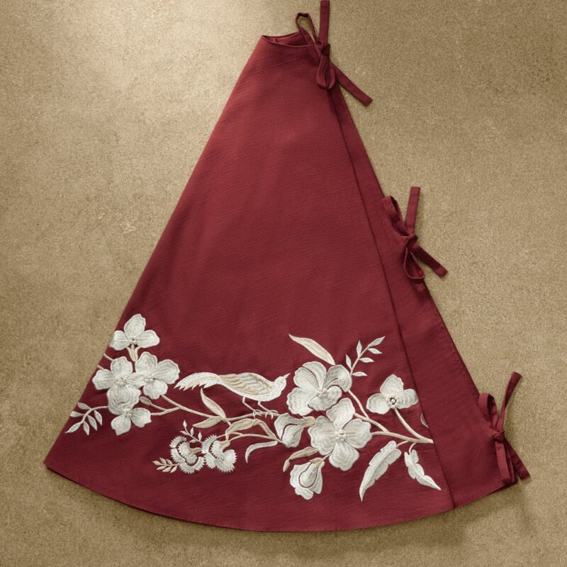 Jacqueline Embroidered Tree Skirt