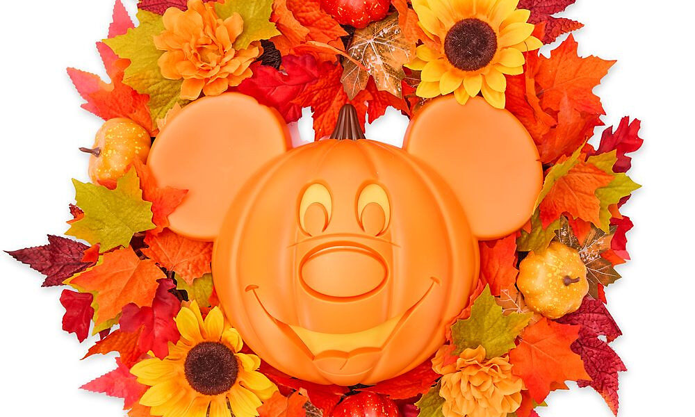 Mickey Mouse Halloween Light-Up Wreath