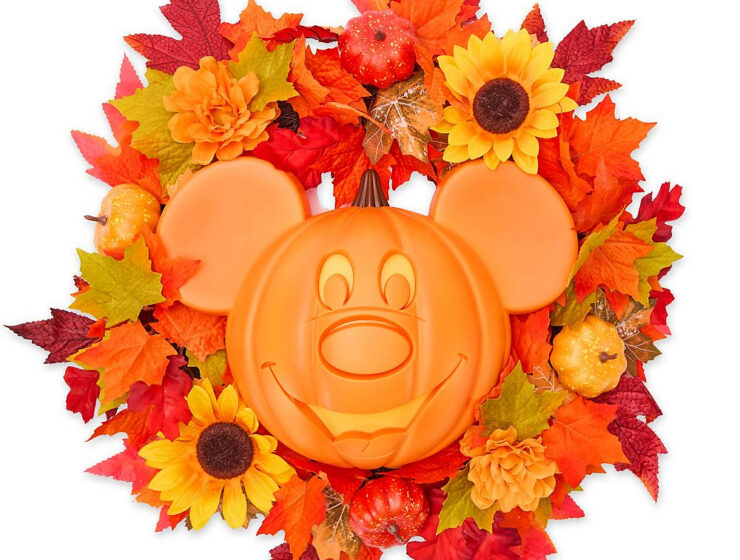 Mickey Mouse Halloween Light-Up Wreath