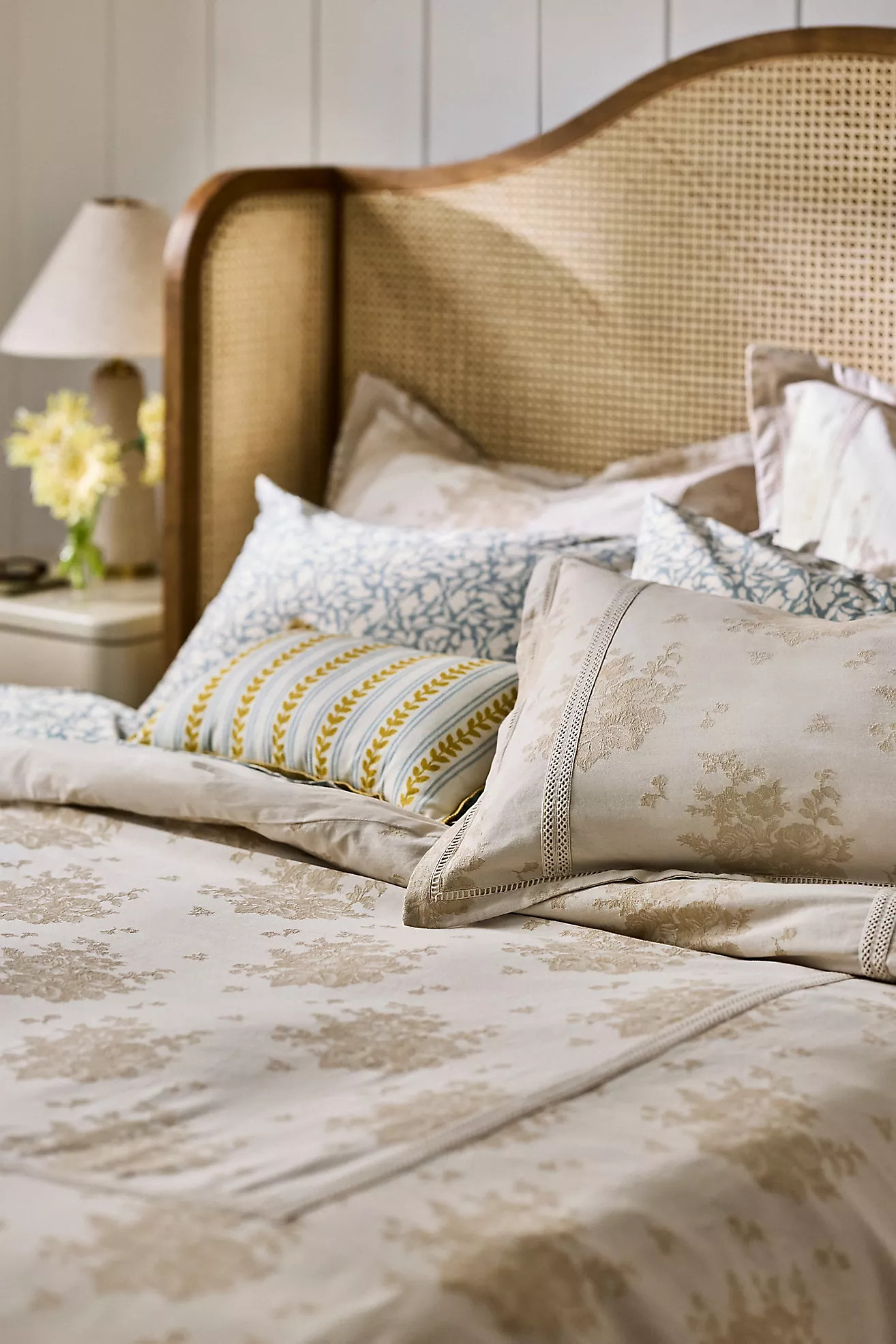 Nadia Cotton Solid Floral Embellished Duvet