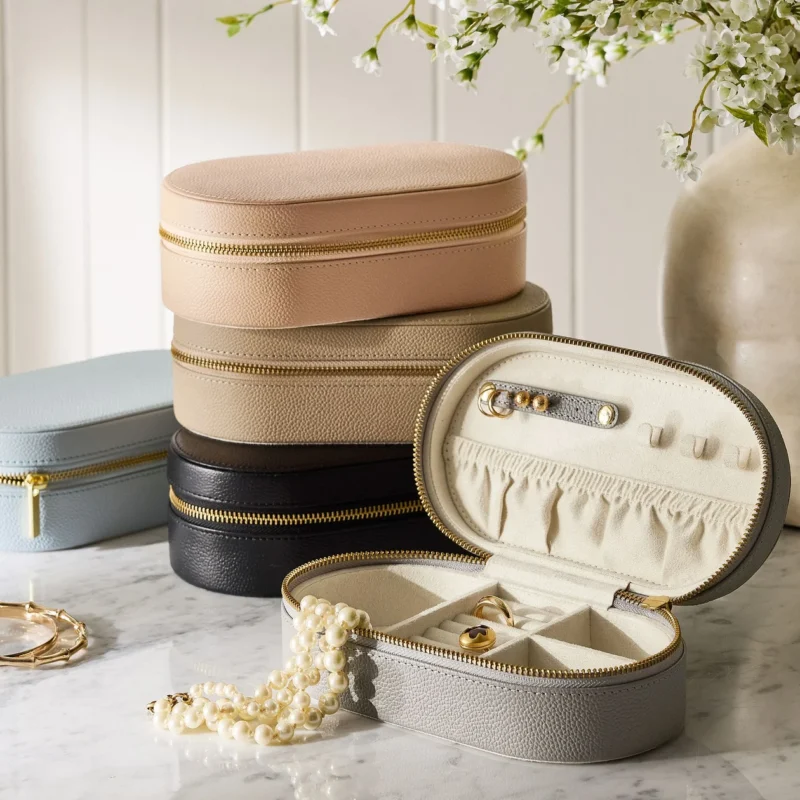 Quinn Oval Jewelry Box