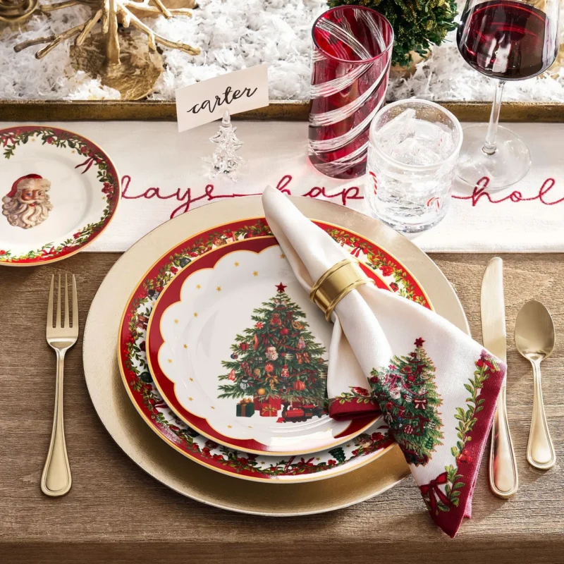 Nostalgic Christmas Icon Embroidered Cotton Twill Napkins - Set of 4
