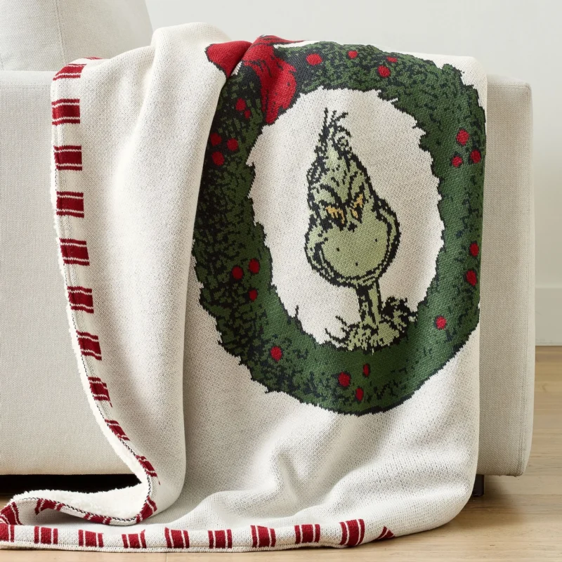 The Grinch™ Throw