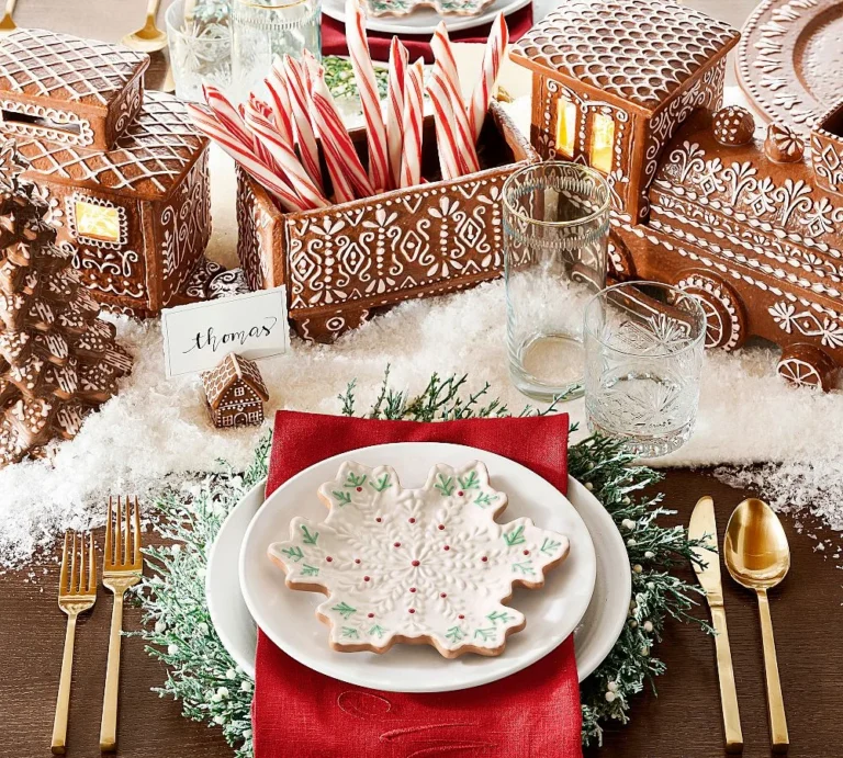 Gingerbread Snowflake Stoneware Appetizer Plates - Set of 4