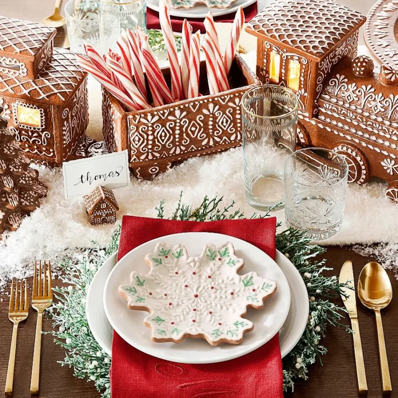 Gingerbread Snowflake Stoneware Appetizer Plates - Set of 4