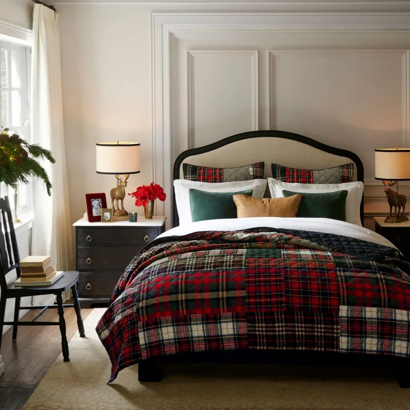 Classic Patchwork Plaid Quilt