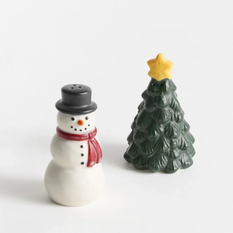 Christmas in the Country Salt & Pepper Shakers - Set of 2