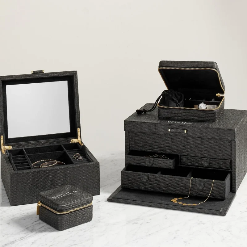 Quinn Medium Jewelry Box