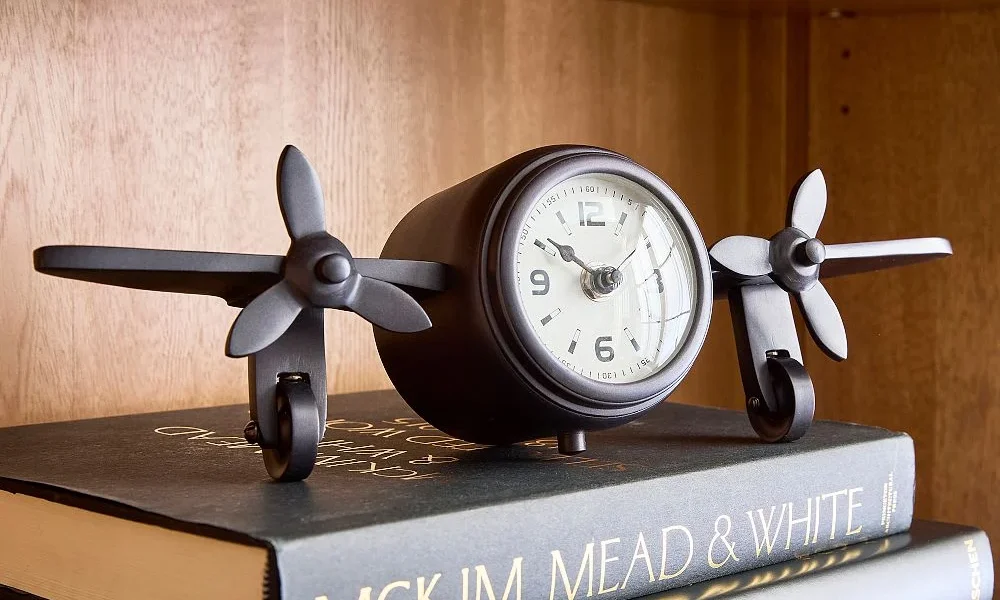 Airplane Clock