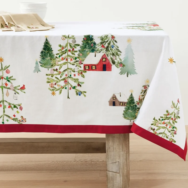 Christmas in the Country Cotton/Linen Tablecloth