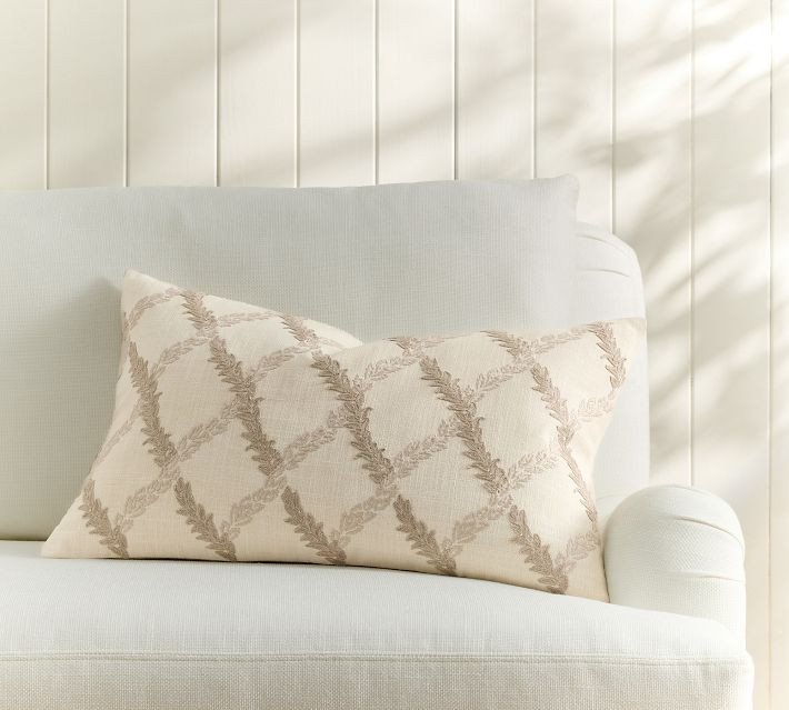 Pottery Barn Kravet Woodland Scroll Lumbar Pillow Cover