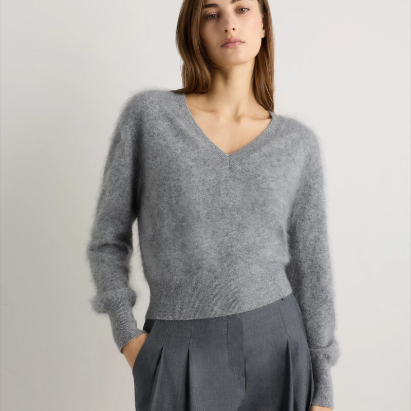 Quince | Women's Brushed Cashmere Shrunken V-Neck Sweater in Heather Grey, Size XL