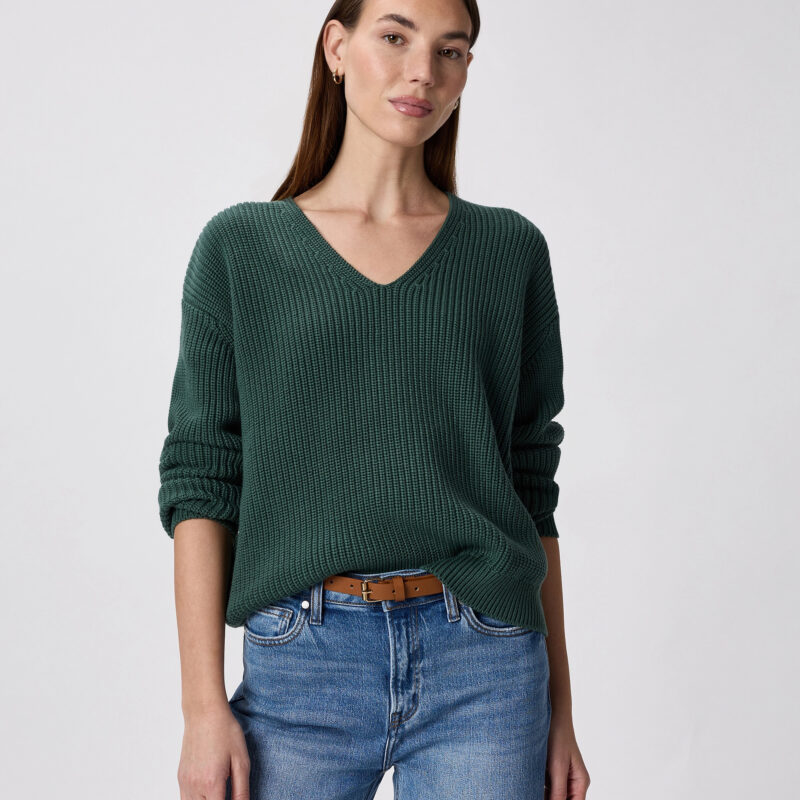 Quince | Women's Fisherman V-Neck Sweater in Big Sur Green, Size Medium, Organic Cotton