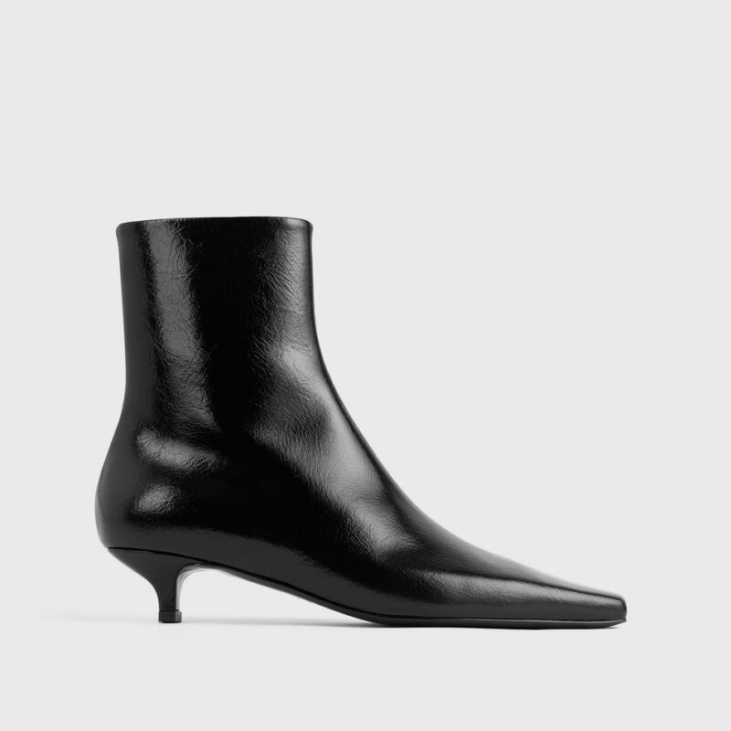 Slim naplack ankle boots black – Toteme - INT