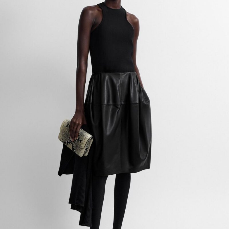 Sculptural leather skirt black – Toteme - INT