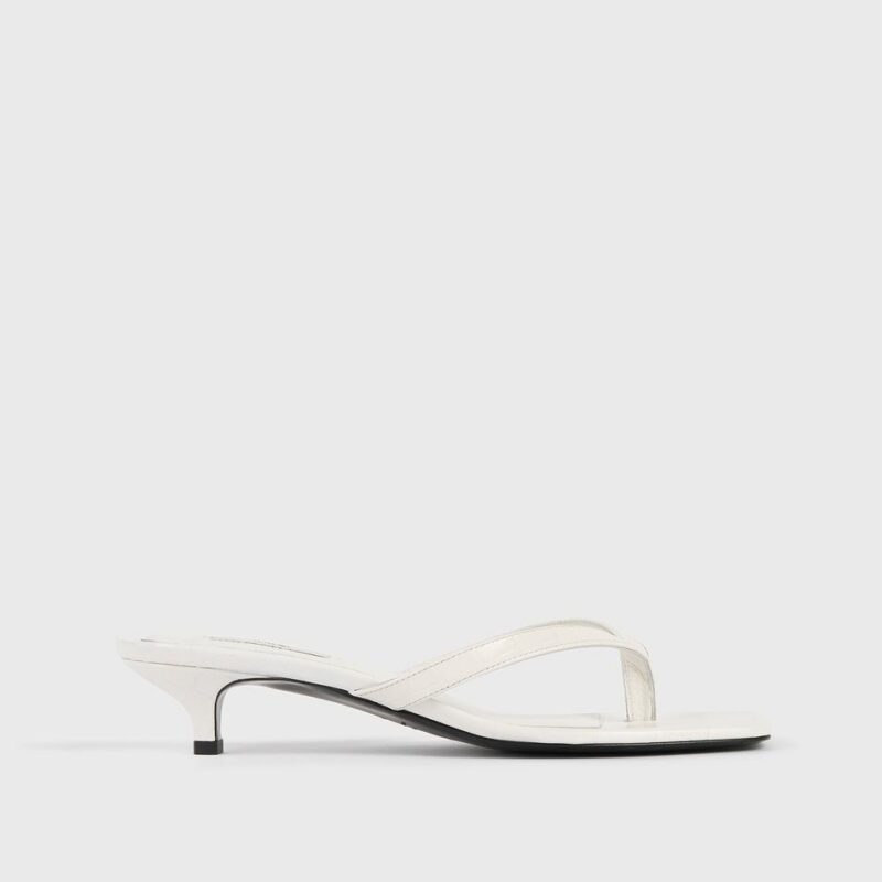 Croco-embossed heeled flip flops off-white – Toteme - INT