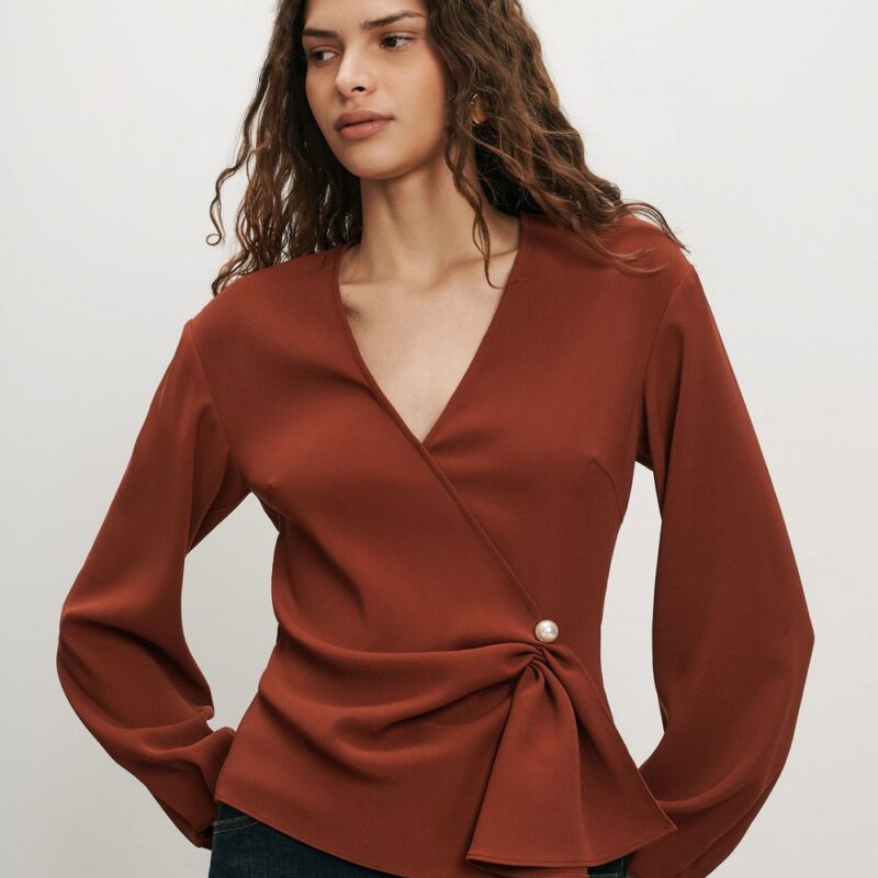 Drew Brooch Blouse – Veronica Beard