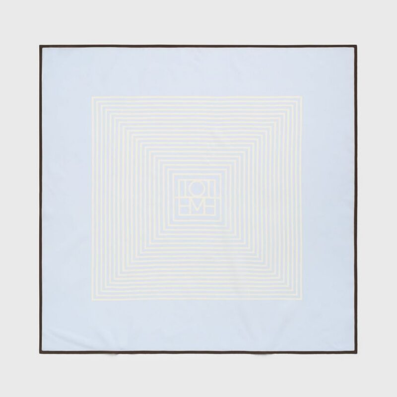 Centered monogram silk scarf sky – Toteme - INT
