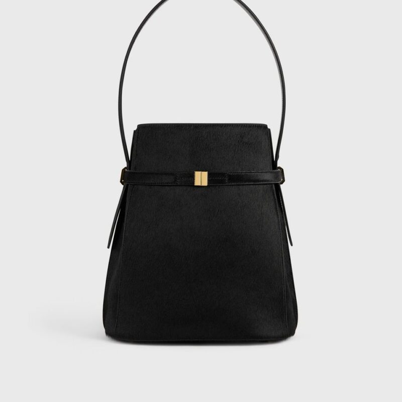 Belted pony hair bucket bag black – Toteme - INT