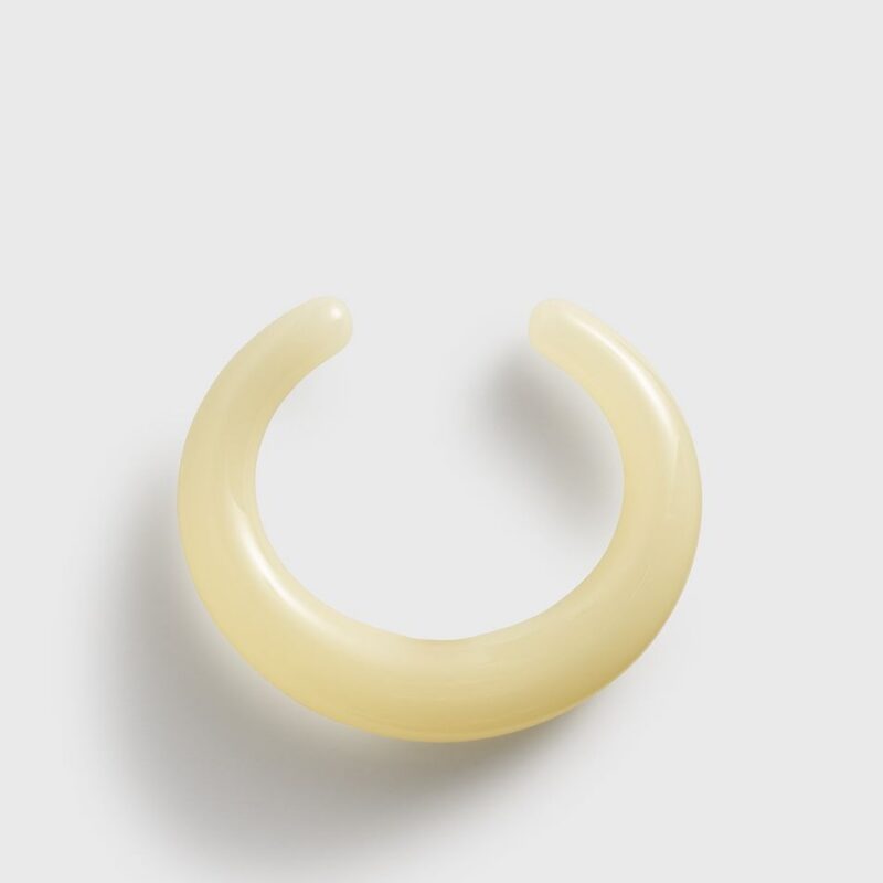 Sculpted cuff buttercup – Toteme - INT