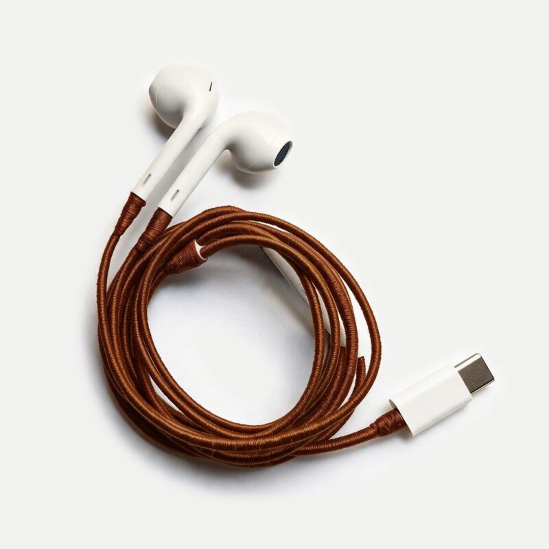 Brown Hand-Wrapped Earphones – Veronica Beard