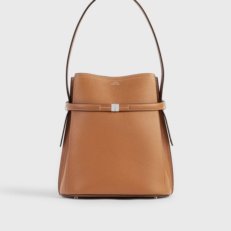 Belted grained-leather bucket bag tan – Toteme - INT