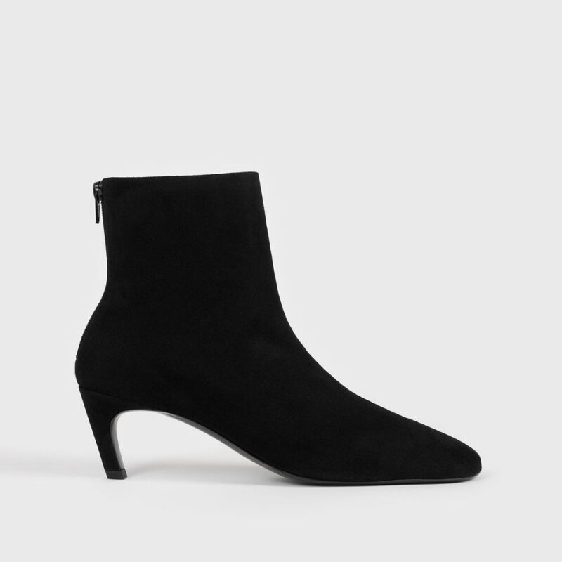Soft suede ankle boots black – Toteme - INT