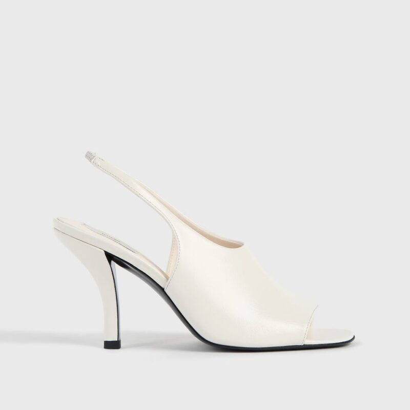 Contour naplack slingbacks off-white – Toteme - INT