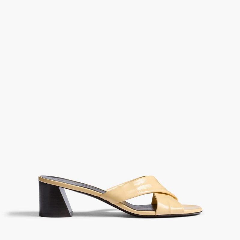 Liria Sandal in Butter Glazed Leather – Khaite