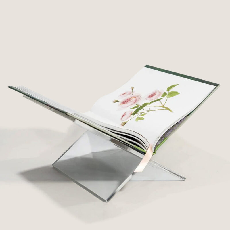 Book Stand Bond & Grace