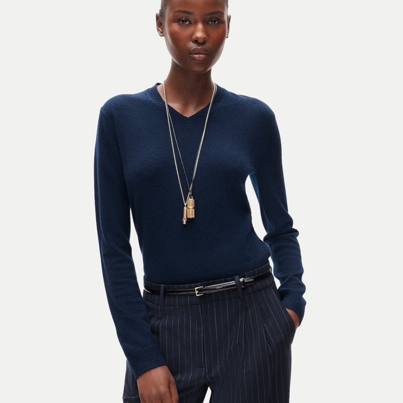 Cashmere high V-neck sweater