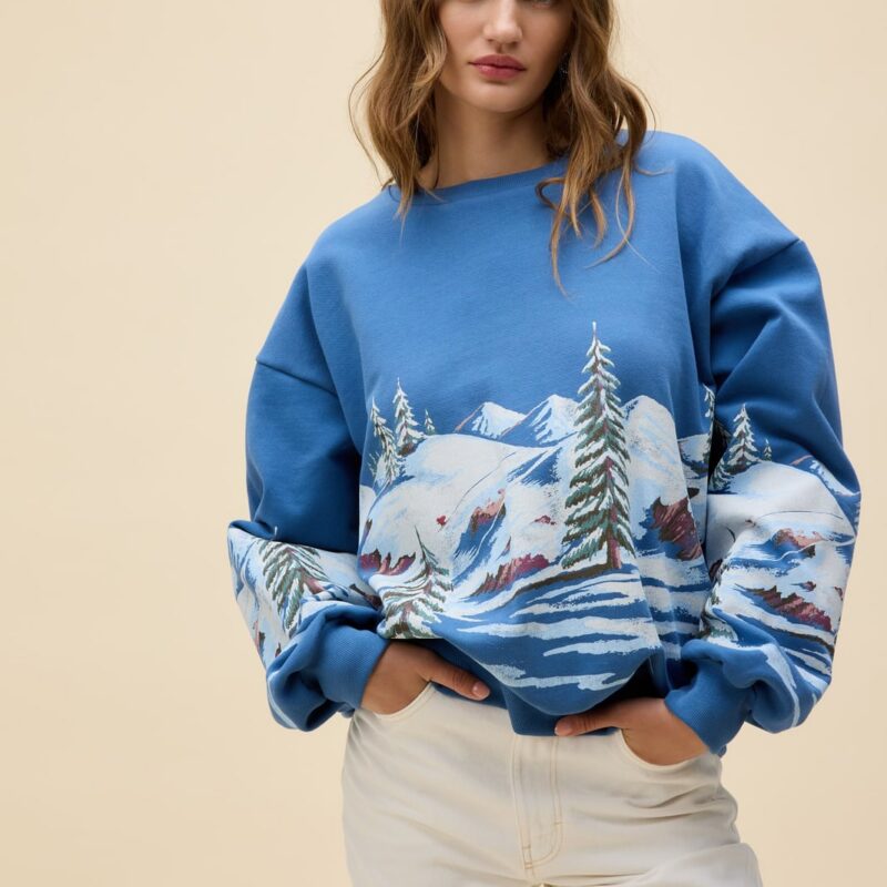 DAYDREAMER | Alpine Ski Scene Oversized Crew Sweatshirt