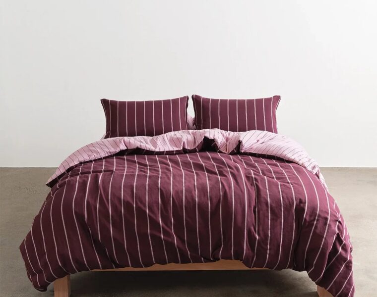Duvet Cover - Mulberry / Aster Hommey